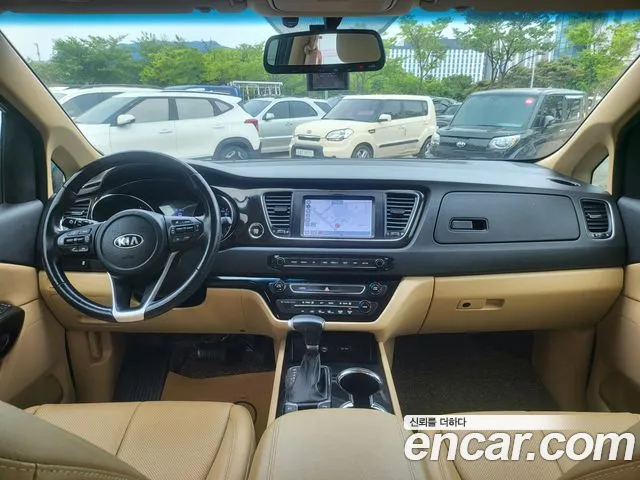 Kia The New Carnival id 2756208 из Кореи 17