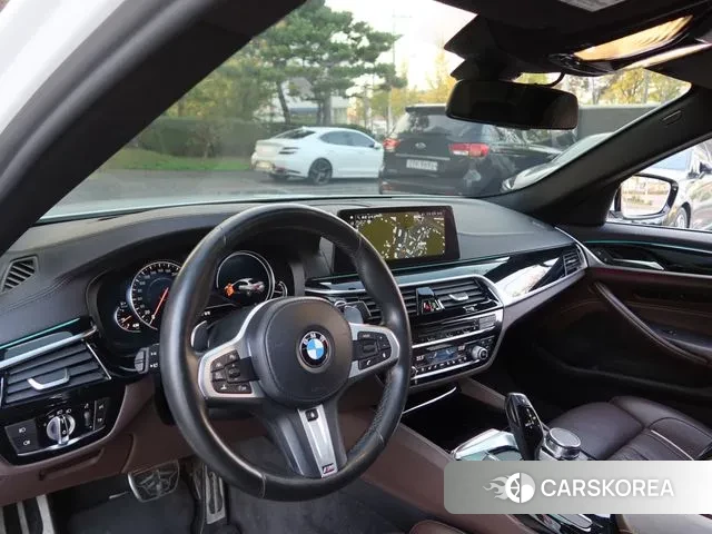 BMW 5 Series (G30) id 3315540 из Кореи 17