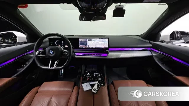 BMW 5 Series (G60) id 3533547 из Кореи 17