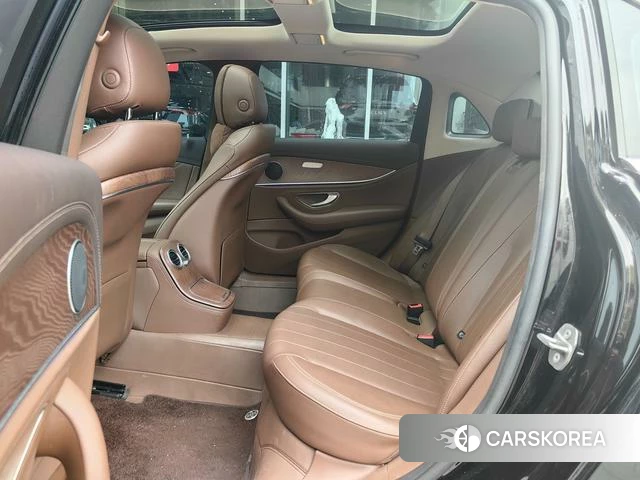 Mercedes-Benz E-class id 4298462 из Китая 14
