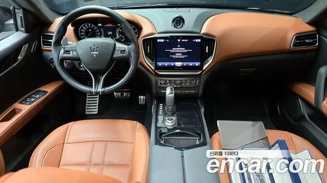 Maserati Ghibli id 2943783 из Кореи 17