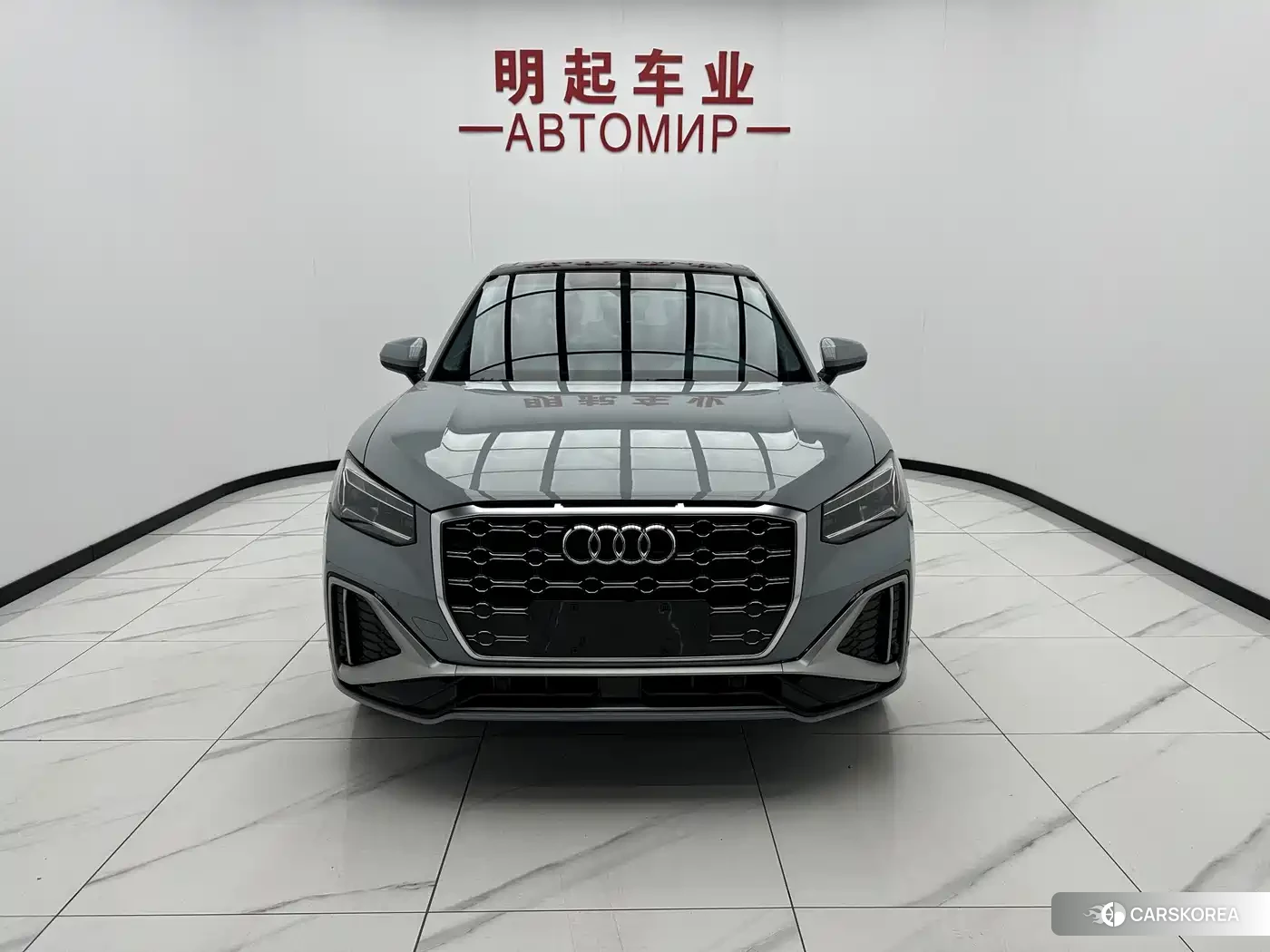 Audi Q2L id 4546407 из Китая 16