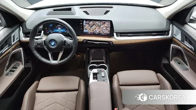 BMW iX1 (U11) id 2884162 из Кореи 17