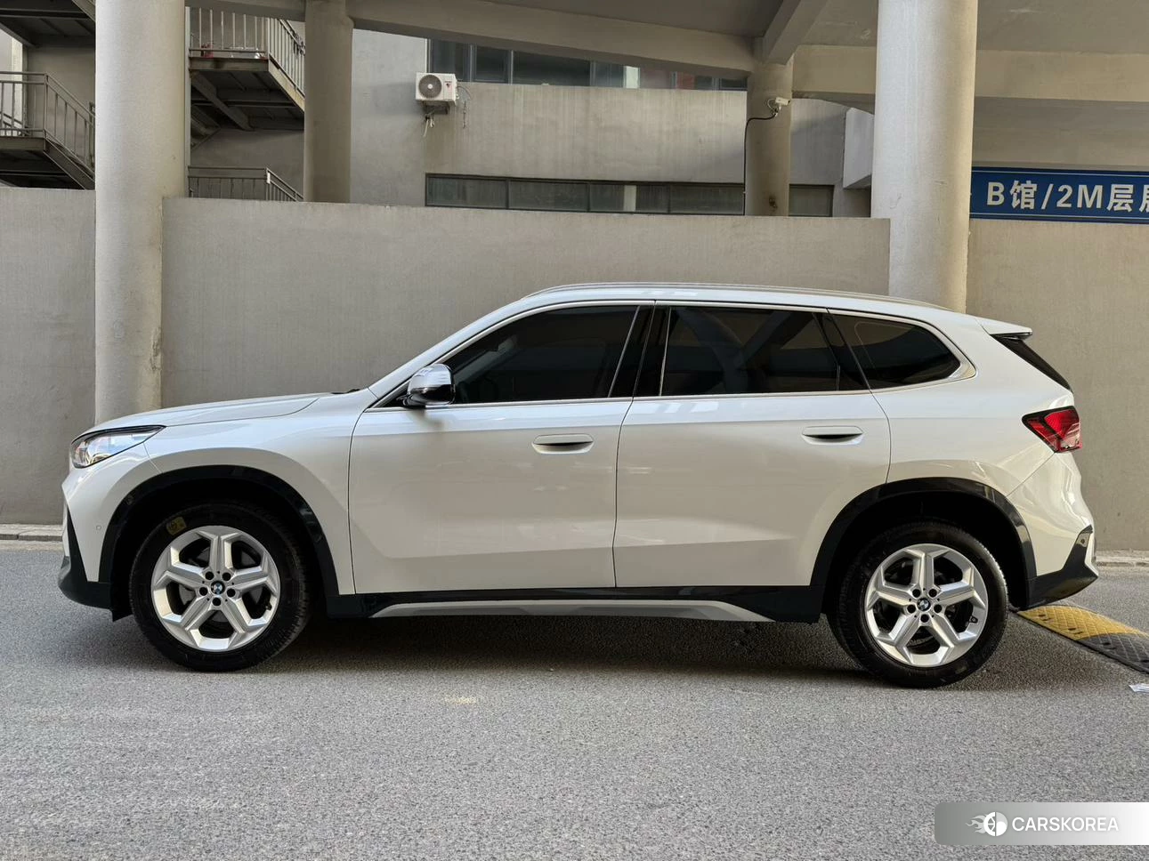 BMW X1 id 4492620 из Китая 18
