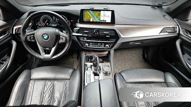 BMW 5 Series (G30) id 4587522 из Кореи 17