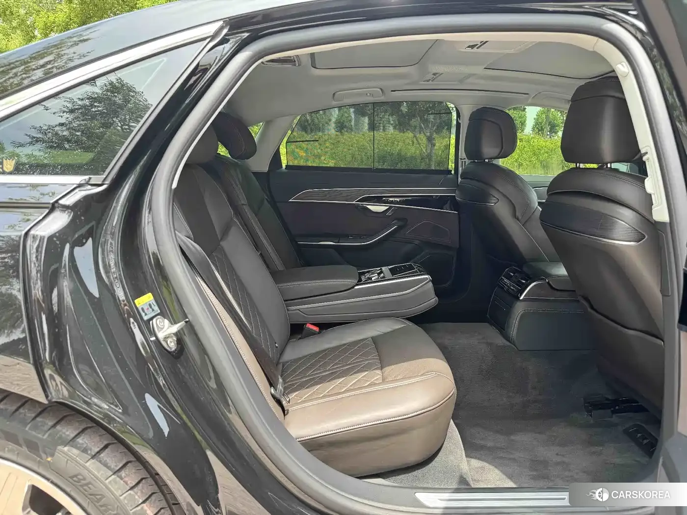Audi A8 id 4570656 из Китая 10