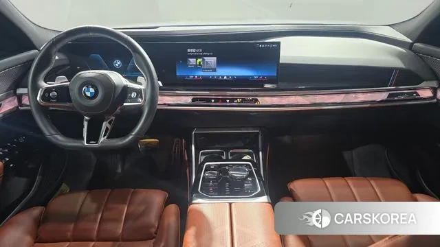 BMW 7 Series (G70) id 3711264 из Кореи 17