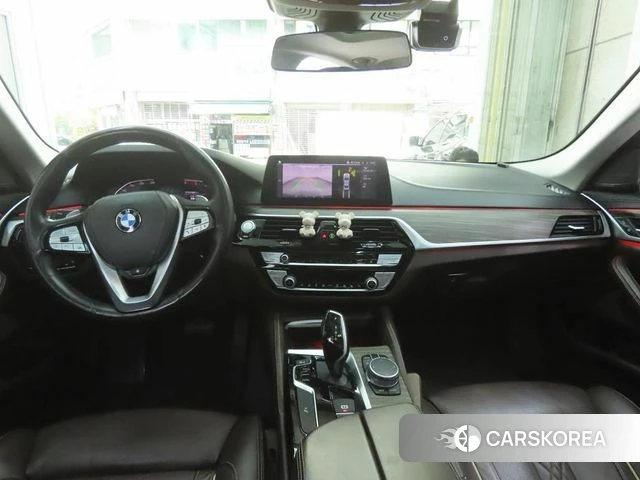 BMW 5 Series (G30) id 4250638 из Кореи 17