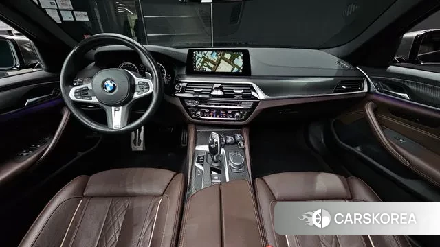 BMW 5 Series (G30) id 2986717 из Кореи 17