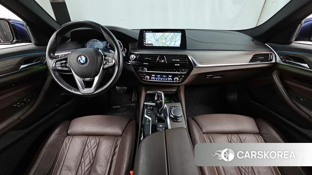 BMW 5 Series (G30) id 4689556 из Кореи 17