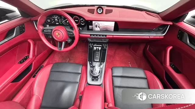 Porsche 911(992) id 3443899 из Кореи 17