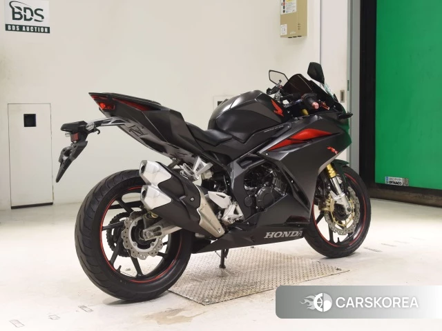 Honda CBR250RR ABS 2017 из Японии, фото 3