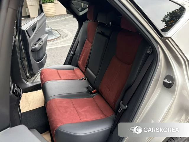 Lexus NX id 4276988 из Китая 20