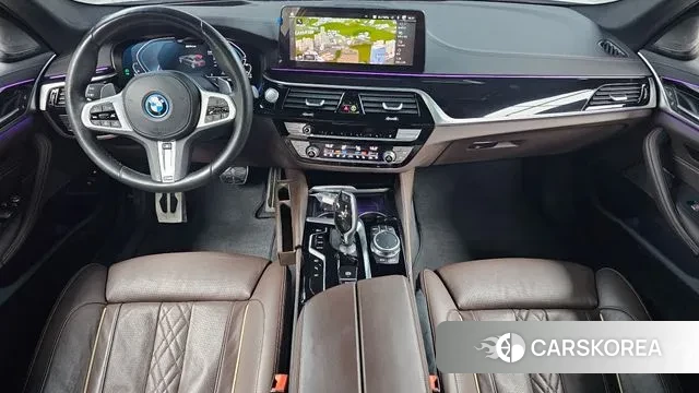 BMW 5 Series (G30) id 2964792 из Кореи 17