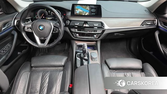 BMW 5 Series (G30) id 3801536 из Кореи 17