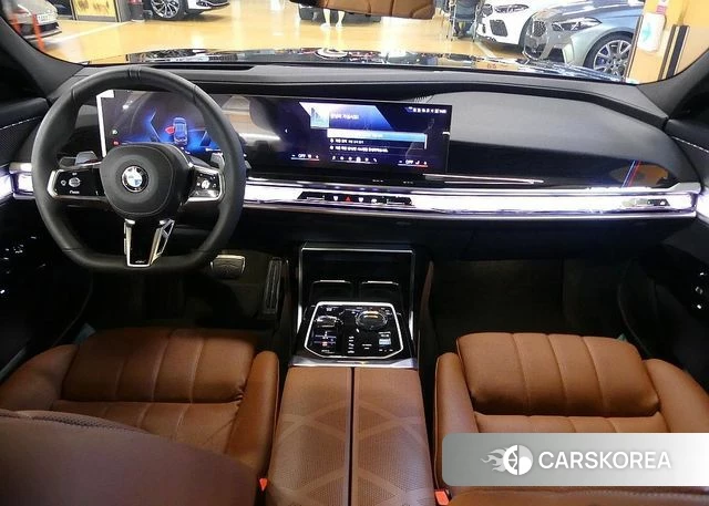 BMW 7 Series (G70) id 4560033 из Кореи 17