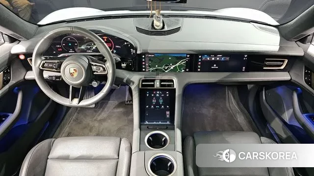 Porsche Taycan id 3535013 из Кореи 17