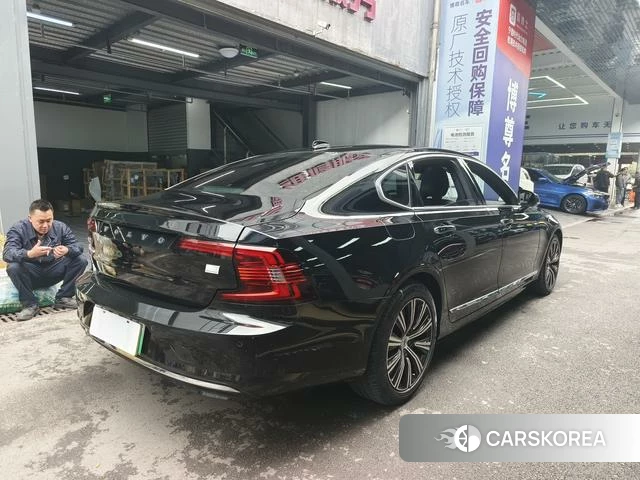 Volvo S90 PHEV id 3913540 из Китая 14