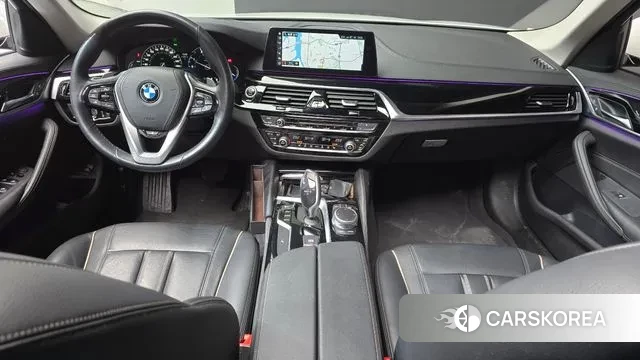 BMW 5 Series (G30) id 3536378 из Кореи 17