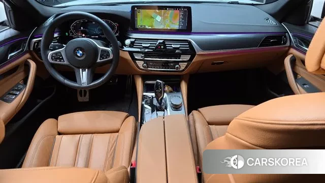 BMW 5 Series (G30) id 3223869 из Кореи 17