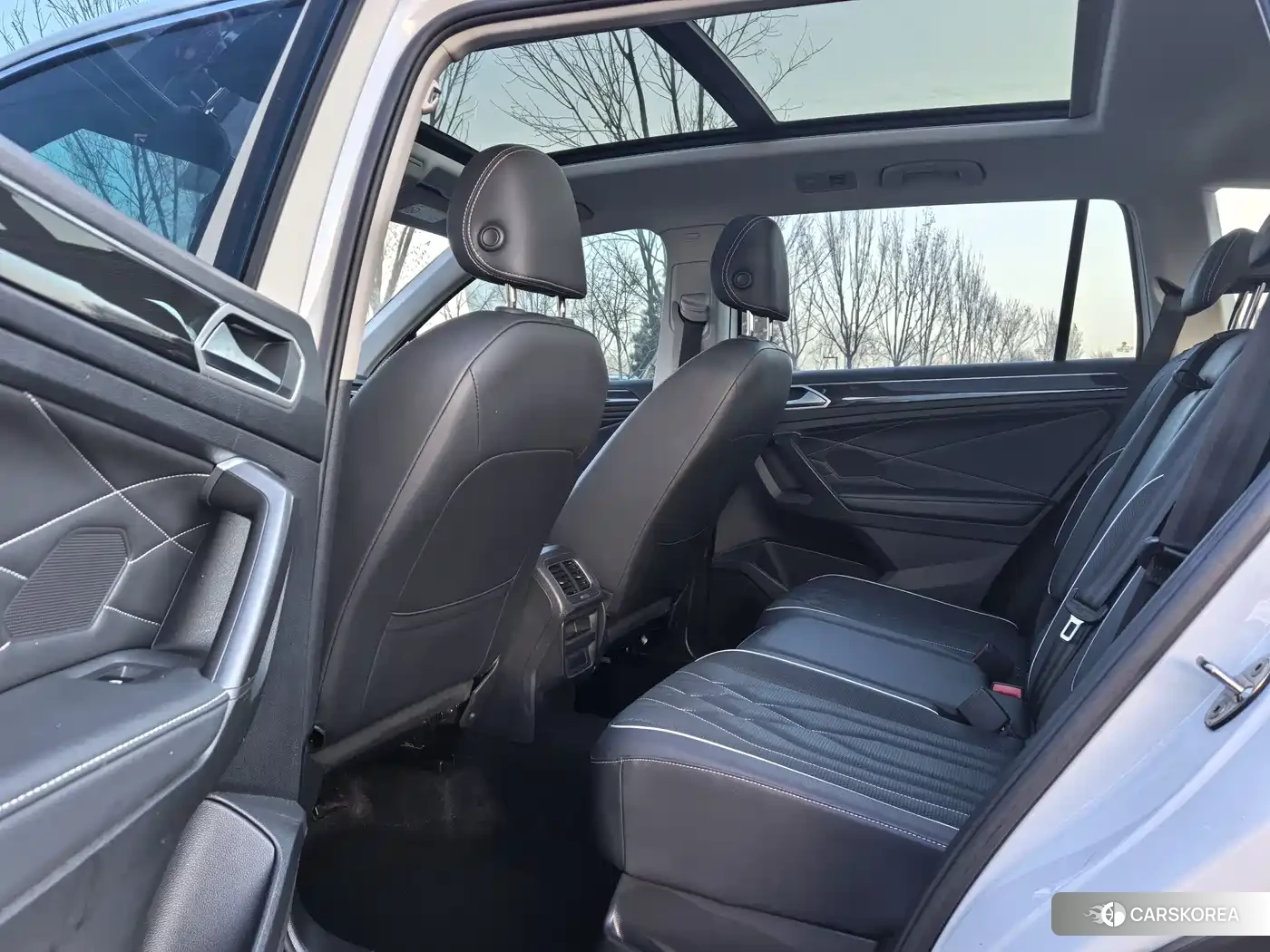 Volkswagen Tiguan L id 4599675 из Китая 7