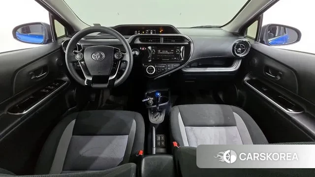 Toyota Prius C id 3761319 из Кореи 17