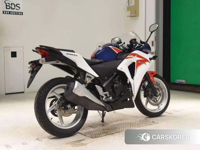 Проданный Honda CBR250R ABS 2011 из Японии, фото 2