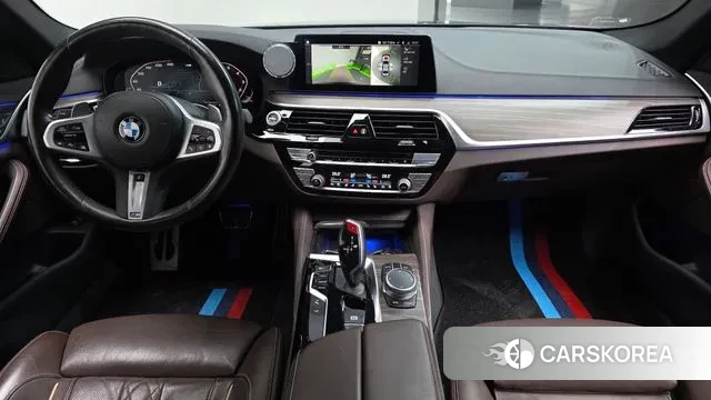 BMW 5 Series (G30) id 3621953 из Кореи 18