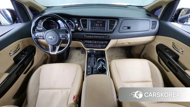 Kia The New Carnival id 3494599 из Кореи 17