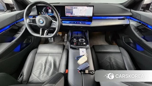 BMW 5 Series (G60) id 3638997 из Кореи 17