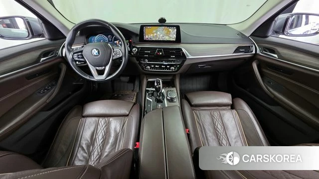 BMW 5 Series (G30) id 3795746 из Кореи 17