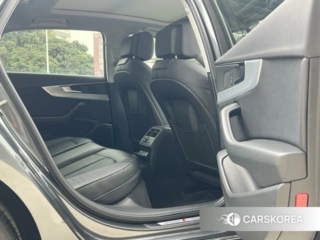 Audi A4L id 4262622 из Китая 29