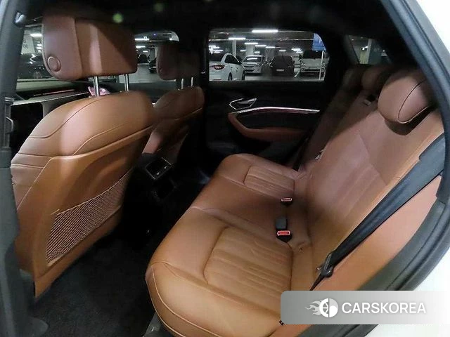 Audi e-Tron id 4501146 из Кореи 17