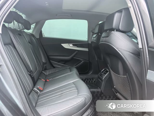 Audi A4L id 4253409 из Китая 11