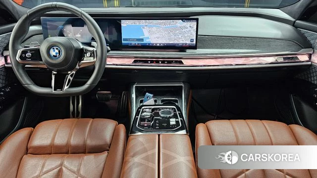 BMW 7 Series (G70) id 3841829 из Кореи 17