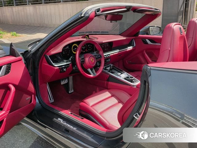 Porsche 911(992) id 3982168 из Кореи 17