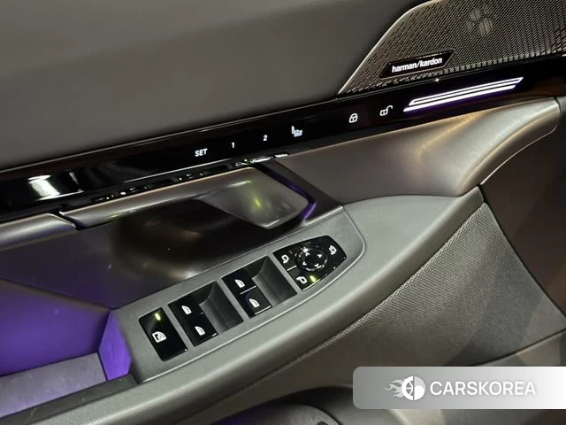 BMW 5 series id 4300946 из Китая 8