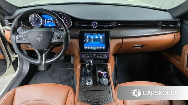 Maserati Quattroporte id 3942871 из Кореи 17