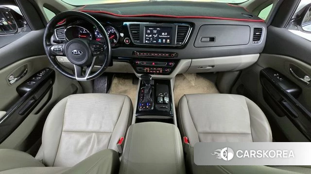 Kia All New Carnival id 4203975 из Кореи 17