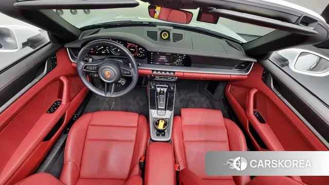 Porsche 911(992) id 2894311 из Кореи 17