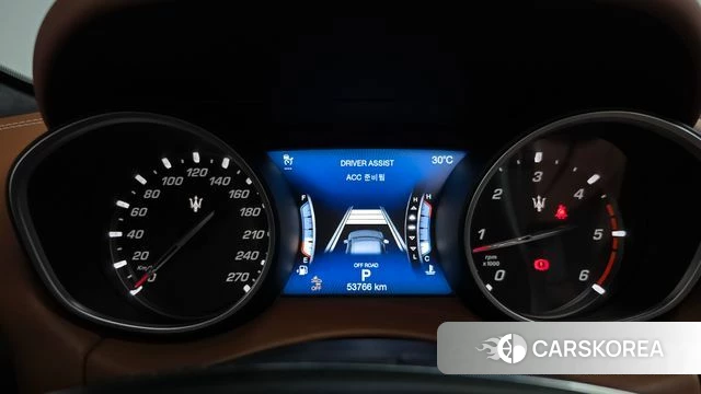 Maserati Levante id 4677857 из Кореи 32