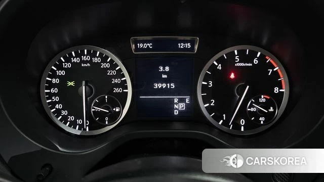 Infiniti Q30 id 4188056 из Кореи 28