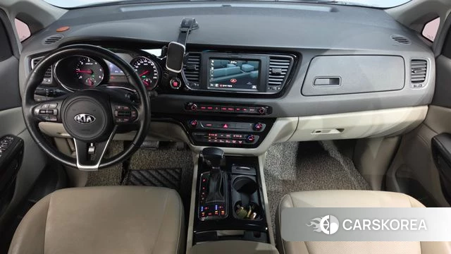 Kia All New Carnival id 4563464 из Кореи 17