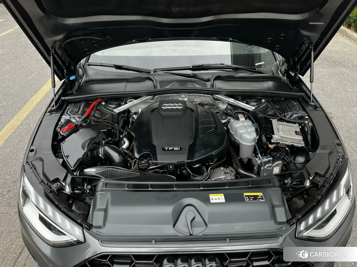 Audi A4L id 4485308 из Китая 15