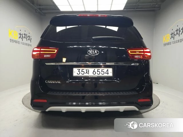 Kia The New Carnival id 4842683 из Кореи 17