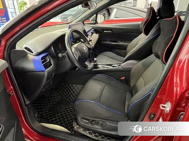 Toyota C-HR id 4253724 из Китая 8