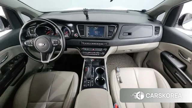 Kia The New Carnival id 3568660 из Кореи 17