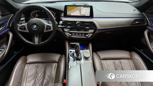 BMW 5 Series (G30) id 3044785 из Кореи 17