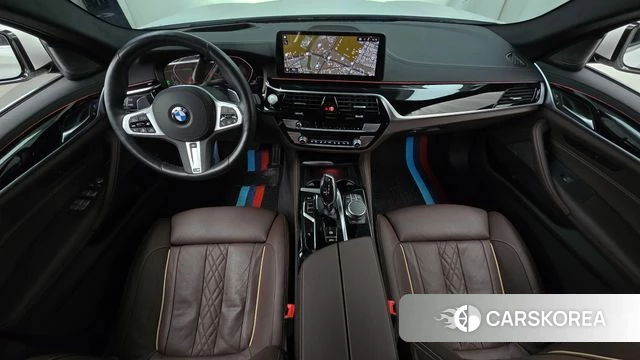 BMW 5 Series (G30) id 4936272 из Кореи 29