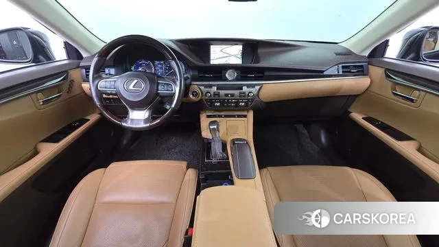 Lexus New ES300h id 3578789 из Кореи 17